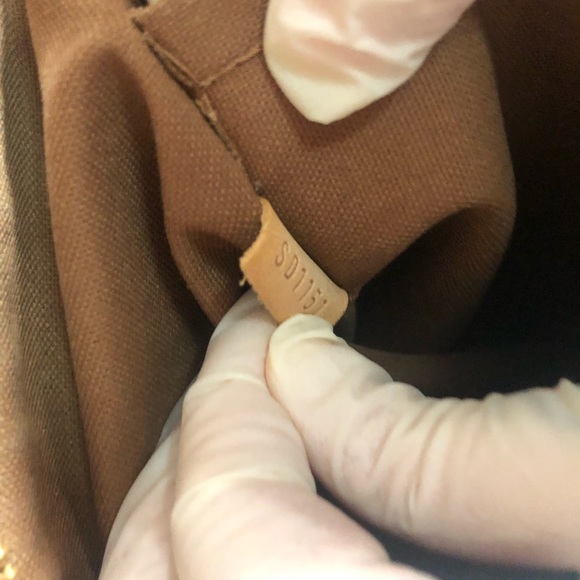 Luis Vuitton bag - Picture 6 of 6